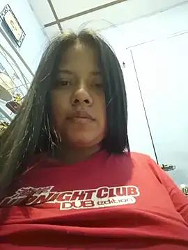 Snapshot of Sassha__ chatting on 06.17.26 Sassha online show from 06.17.26