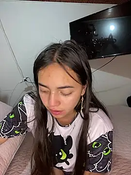 Julia valentina online show from 06.19.26