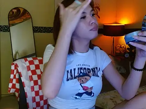 Snapshot of SweetTs4u chatting on 08.05.26 SweetTs4u online show from 08.05.26