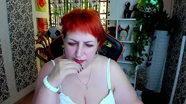 Joana Woods online show from 06.25.26