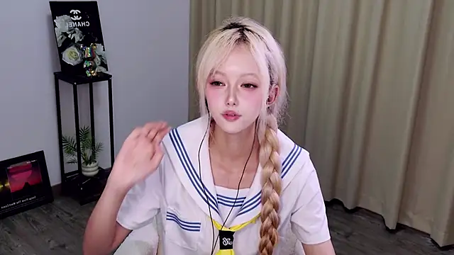 Hot--01 online show from 07.25.26