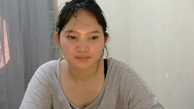 Snapshot of Fhwilloughbyxx chatting on 06.27.26 Fhwilloughbyxx online show from 06.27.26