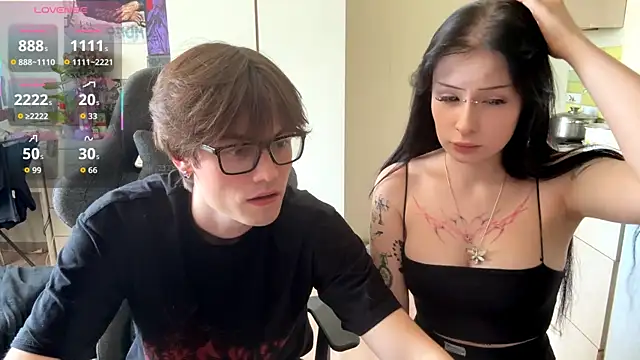 Snapshot of JadeNoiiir chatting on 06.26.26 JadeNoiiir online show from 06.26.26