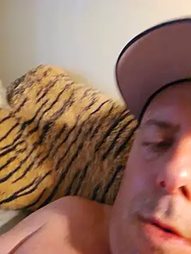 heterohotguy78 online show from 06.28.26