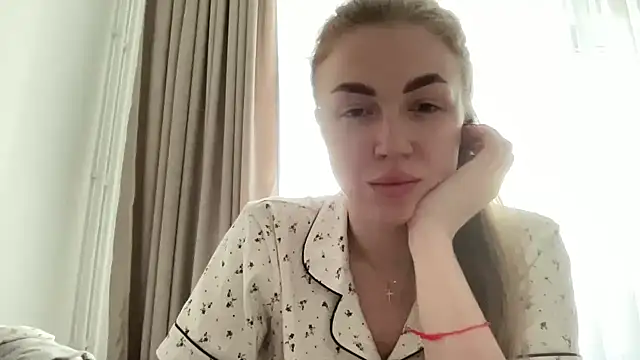 Corinnebi online show from 08.01.26