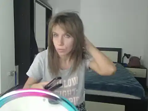 DedeSibel online show from 02.24.25