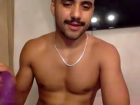 Hot latinboy96 online show from 06.21.26