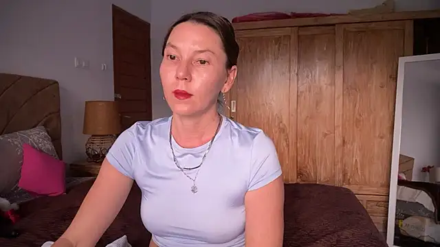 Snapshot of kittycat4you chatting on 12.30.24 kittycat4you online show from 12.30.24
