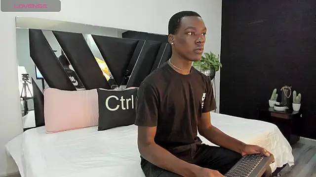 TarekWest online show from 07.18.26