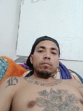 luis22fuego online show from 06.24.26