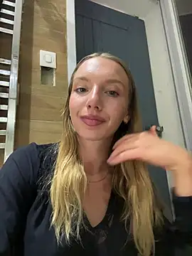 claraaaaa7 online show from 07.08.26