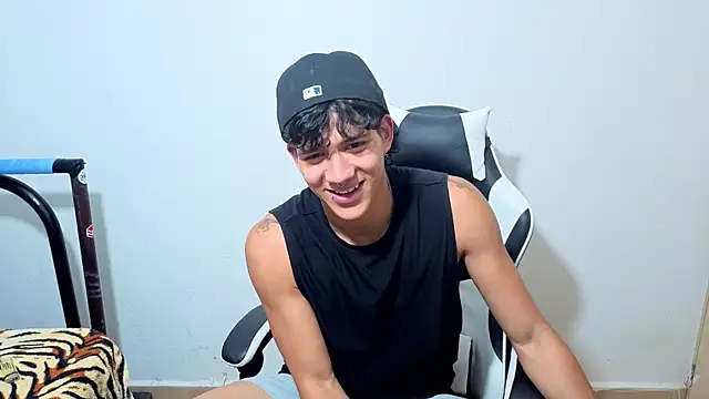Noah  Dick online show from 08.08.26