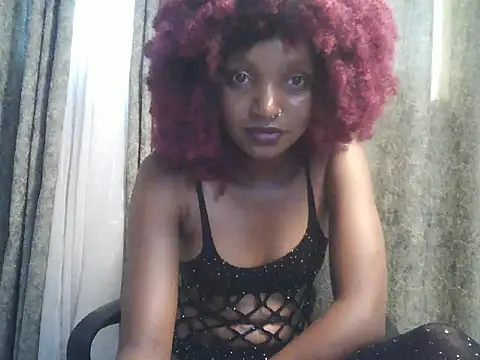 Snapshot of Cherrysexxi chatting on 07.12.26 Cherrysexxi online show from 07.12.26