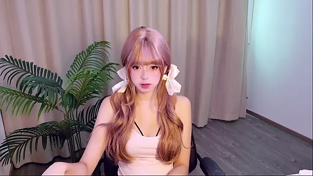 Elegant-001 online show from 08.06.26