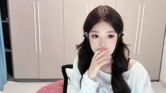 QOiio online show from 06.27.26