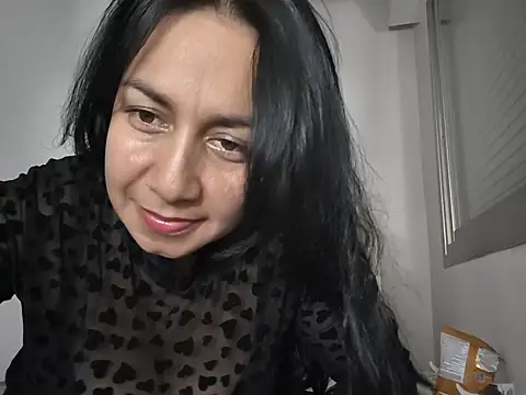 LuciBlake23 online show from 07.29.26