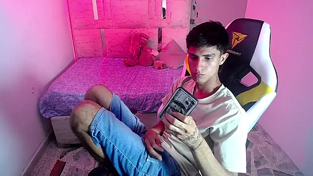 AUSTIN BOYY online show from 06.26.26