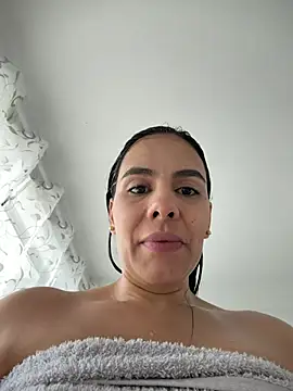 Snapshot of PamelaCosta chatting on 07.28.26 PamelaCosta online show from 07.28.26