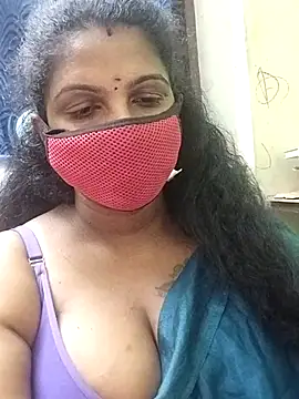 Poojitha-Queen online show from 07.02.26