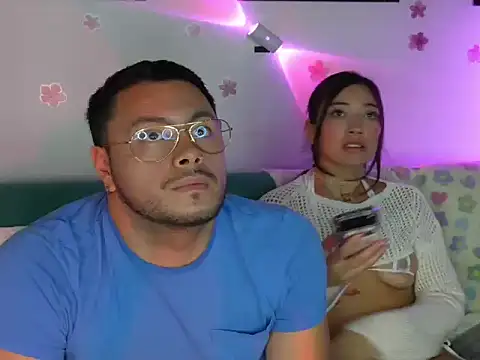 Abrilmidnight20 online show from 07.27.26