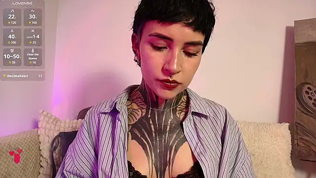 Luana Fiore0 online show from 07.26.26
