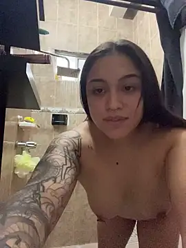 Lilyhotson online show from 07.28.26