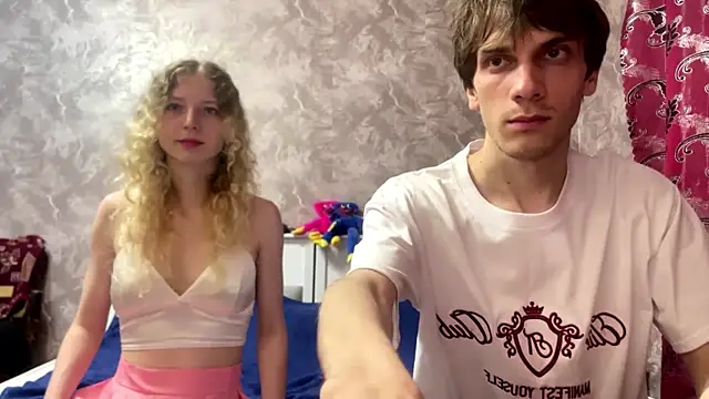 Cute  Couple  online show from 07.15.26
