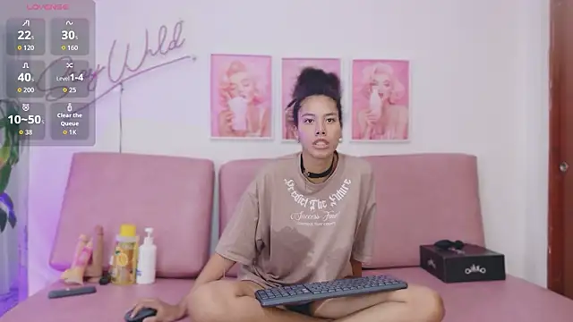 Hayana Velvet online show from 07.23.26