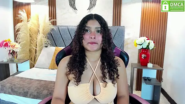 Izzy lux online show from 07.06.26