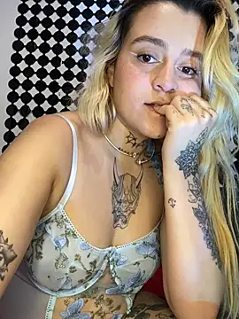 kaia-velvet online show from 07.07.26