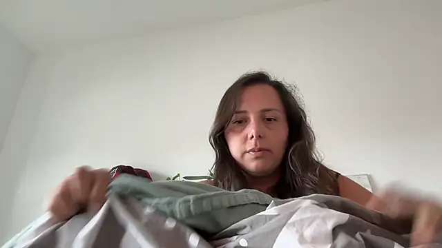 bellag825 online show from 07.28.26