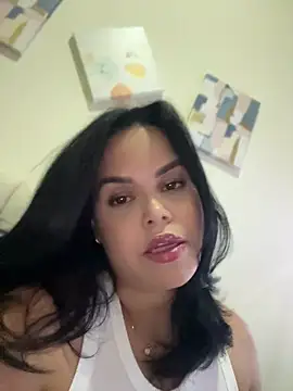 Snapshot of AliceStarshine chatting on 05.28.26 AliceStarshine online show from 05.28.26