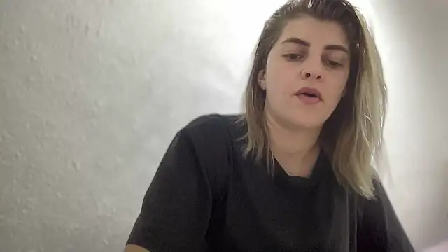 DarkCherry444 online show from 07.12.26