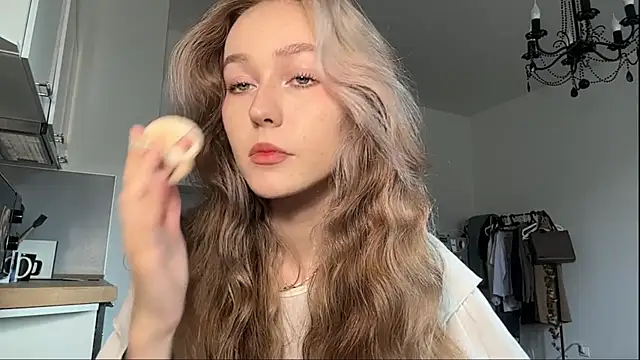 ShyandSkinnyAlice online show from 07.24.26