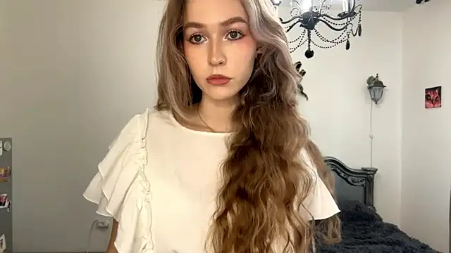 ShyandSkinnyAlice online show from 07.26.26