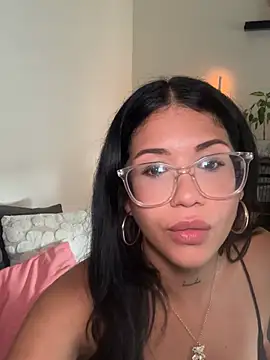 littlelatina online show from 07.23.26
