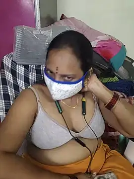 Snapshot of amudha143 chatting on 07.13.26 amudha143 online show from 07.13.26