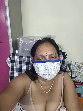 Snapshot of amudha143 chatting on 07.16.26 amudha143 online show from 07.16.26