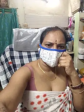 Snapshot of amudha143 chatting on 07.18.26 amudha143 online show from 07.18.26