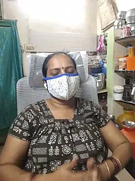 Snapshot of amudha143 chatting on 07.20.26 amudha143 online show from 07.20.26