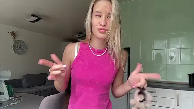 CryBaabyy online show from 07.10.26