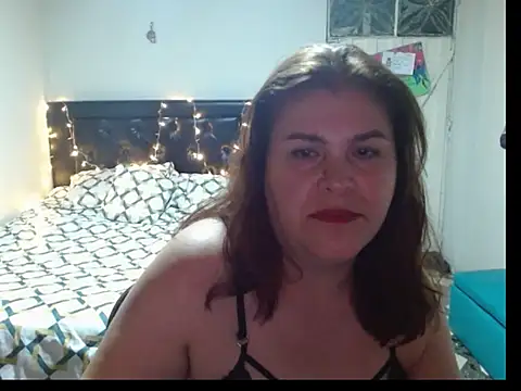 Snapshot of Pao_vi chatting on 07.16.26 Pao vi online show from 07.16.26