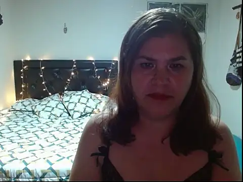 Snapshot of Pao_vi chatting on 07.22.26 Pao vi online show from 07.22.26