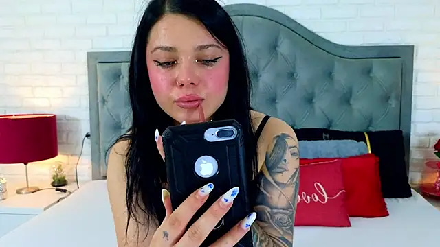 Roxy Marks online show from 07.28.26