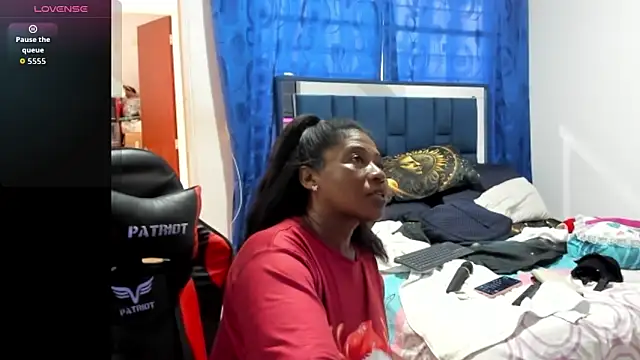 LupeAdams online show from 02.04.26