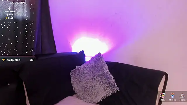 EmmilyRosee online show from 07.21.26