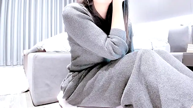 Snapshot of SungkyunnKwan chatting on 02.12.25 SungkyunnKwan online show from 02.12.25