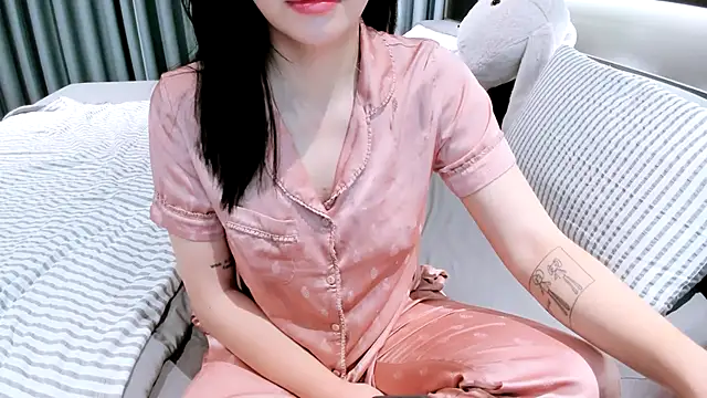 Snapshot of SungkyunnKwan chatting on 02.14.25 SungkyunnKwan online show from 02.14.25