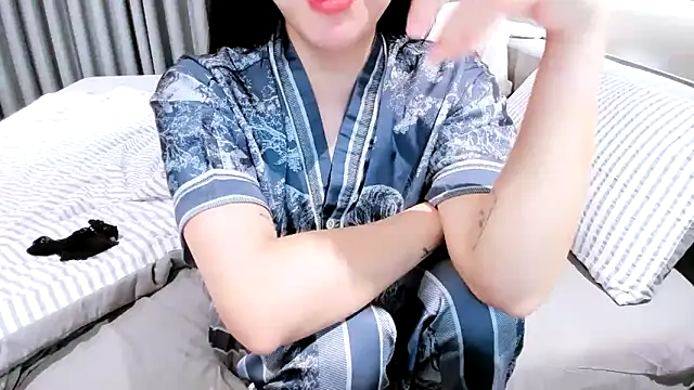 Snapshot of SungkyunnKwan chatting on 02.17.25 SungkyunnKwan online show from 02.17.25