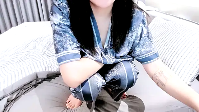 Snapshot of SungkyunnKwan chatting on 02.18.25 SungkyunnKwan online show from 02.18.25